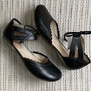 Josef Seibel bow tie ballet flat
